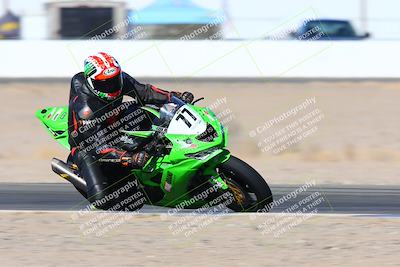 media/Jan-08-2022-SoCal Trackdays (Sat) [[1ec2777125]]/Turn 15 Inside (950am)/